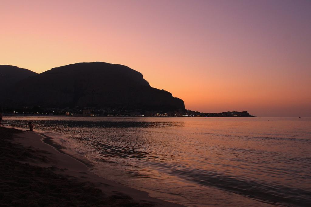 Appartamento La Torretta Mondello Pokoj fotografie